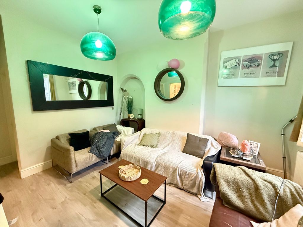 Property photo 3 of 19