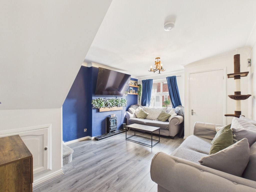 Property photo 2 of 13 5138932