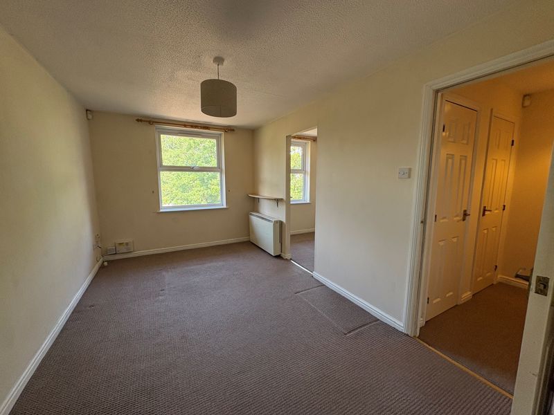 Property photo 3 of 14 Photo 3