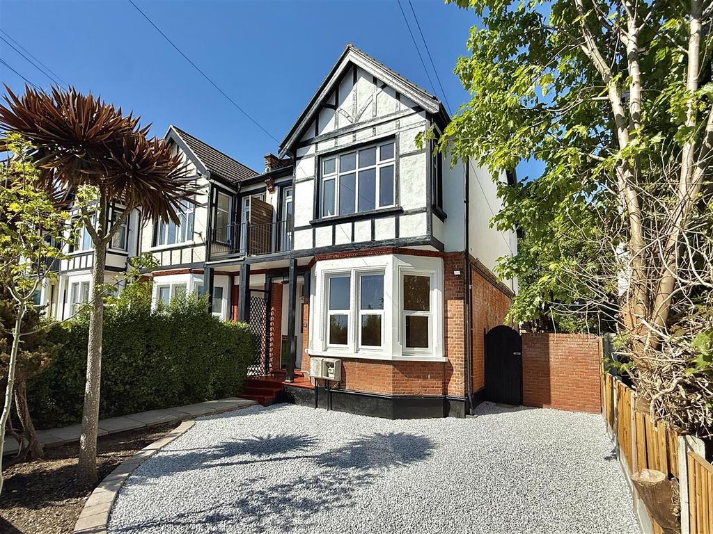 Property photo 1 of 14