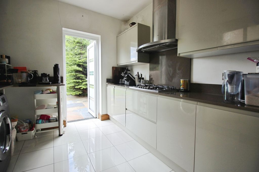 Property photo 2 of 16 Pbox-Img.Jpg