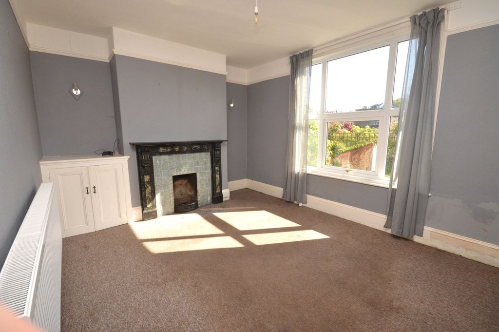 Property photo 2 of 20 Picture No. 70