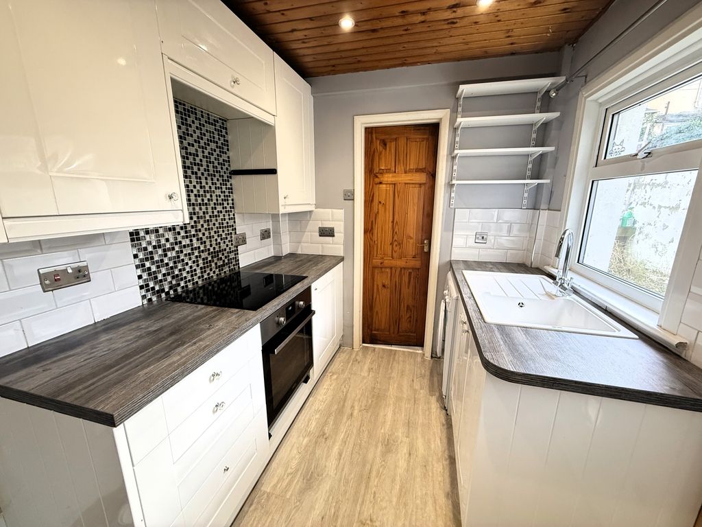 Property photo 3 of 7 Img4696