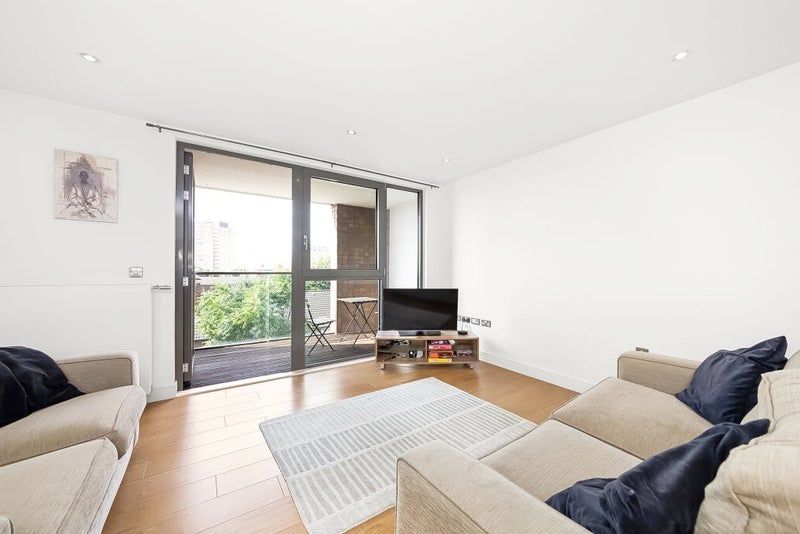 Property photo 2 of 9