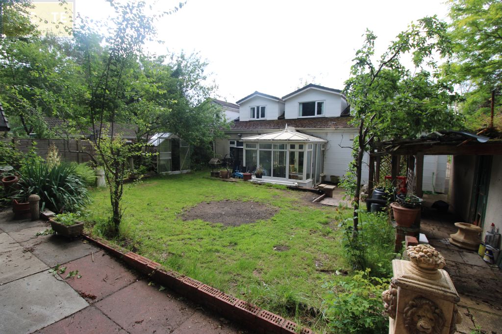 Property photo 3 of 21 Img_2416.Jpg