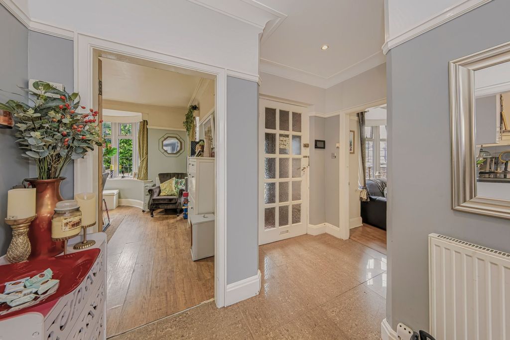 Property photo 2 of 36