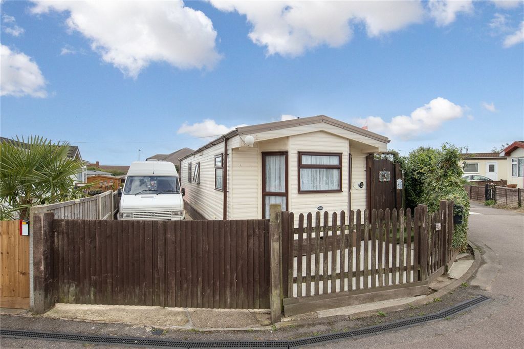 Property photo 1 of 26 Picture No. 04
