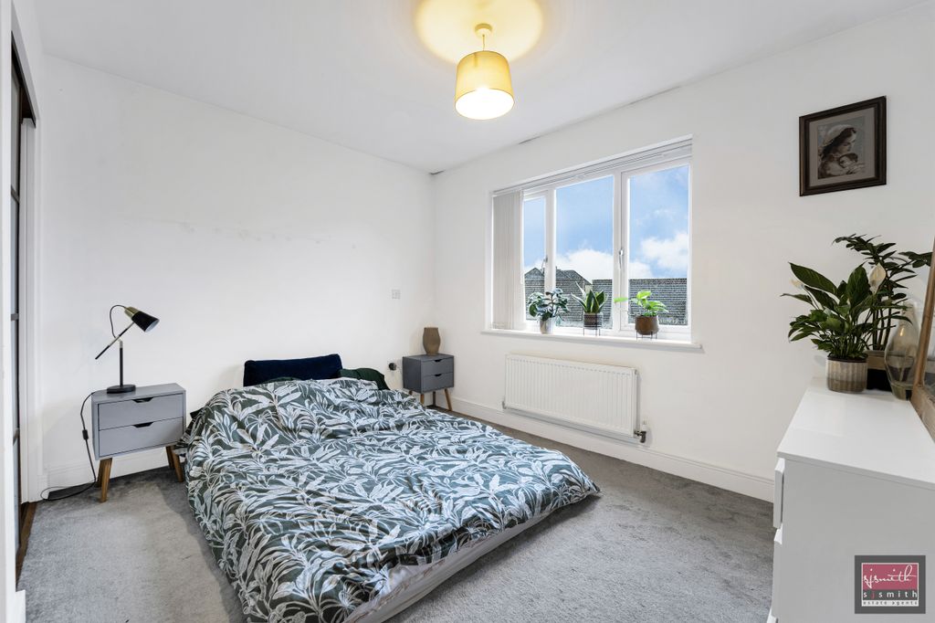 Property photo 3 of 10 Dsc05996