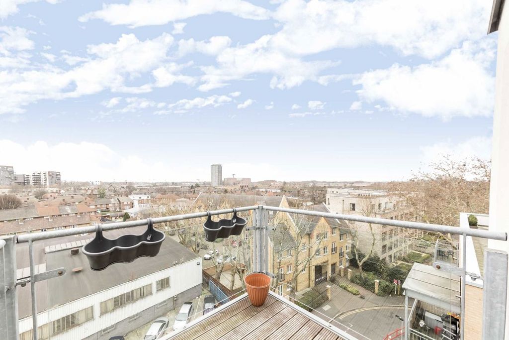 Property photo 2 of 7