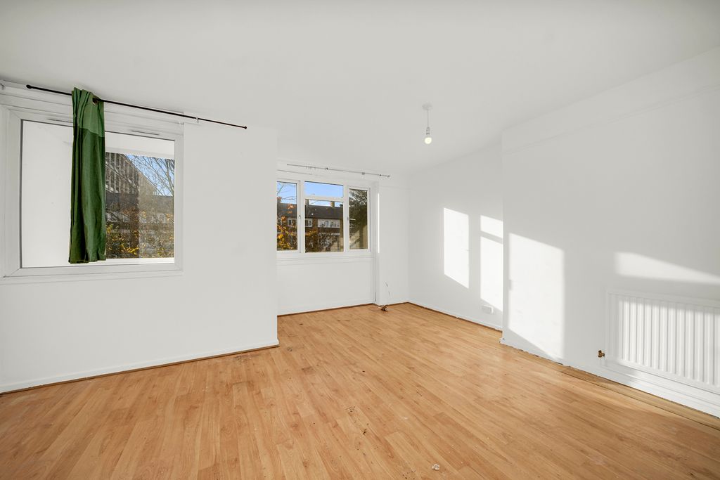 Property photo 3 of 9 Picture No. 14