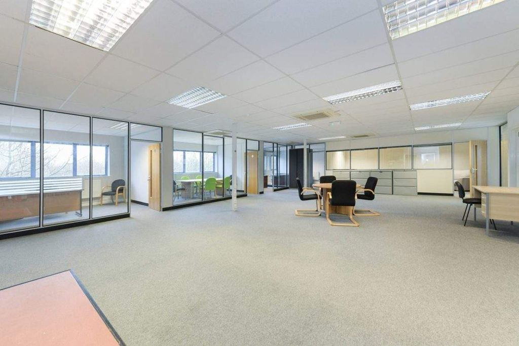 Property photo 2 of 9