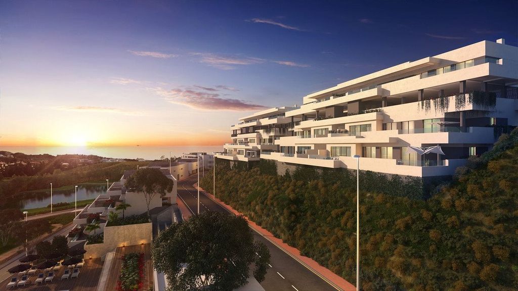 Property photo 1 of 8 Apartment, La Cala De Mijas