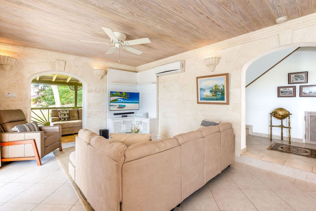 Property photo 3 of 15