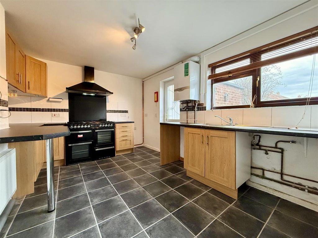 Property photo 2 of 23 2