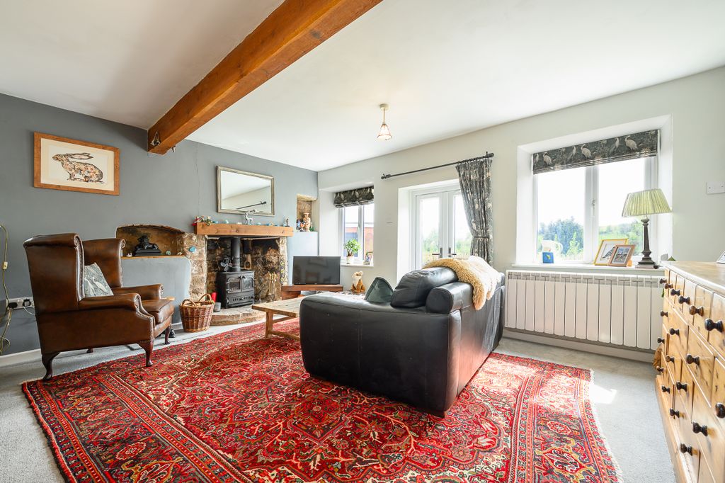 Property photo 2 of 14 The Chalice-11