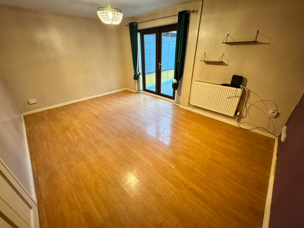 Property photo 3 of 23