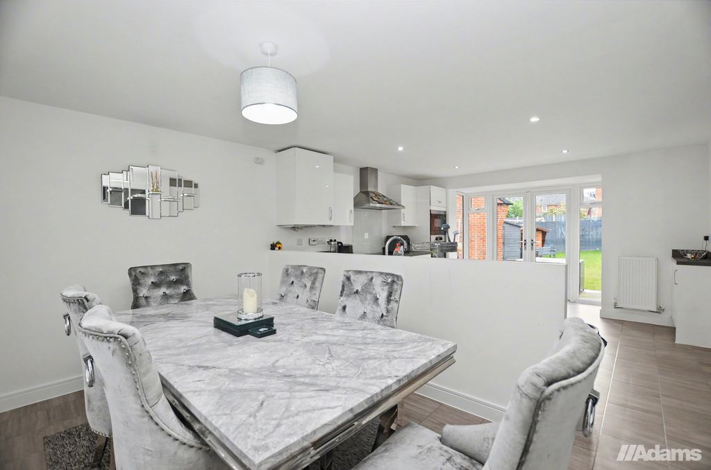 Property photo 3 of 35