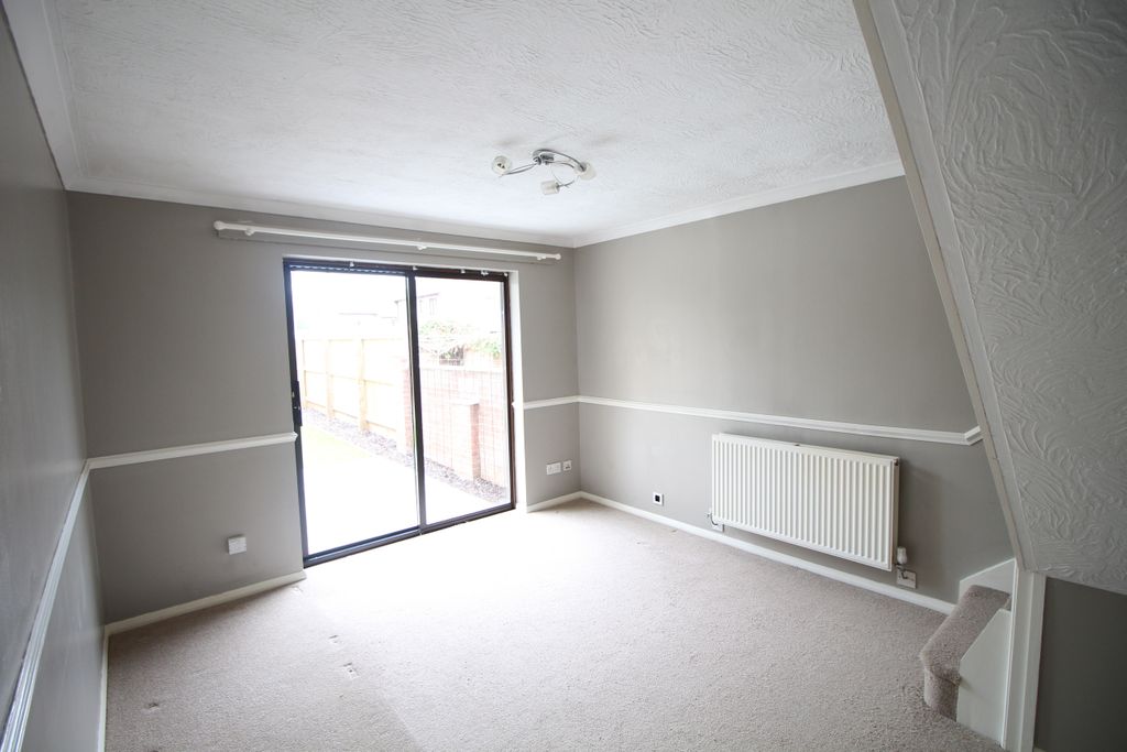 Property photo 3 of 8