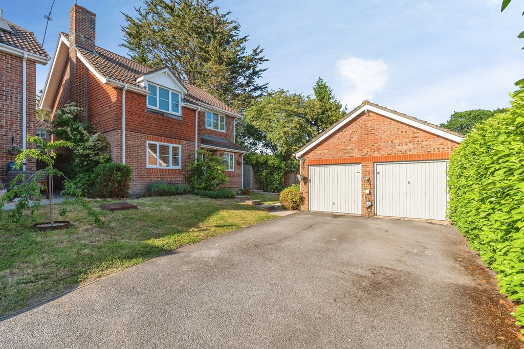 Property photo 1 of 27 Pbox-Img.Jpg