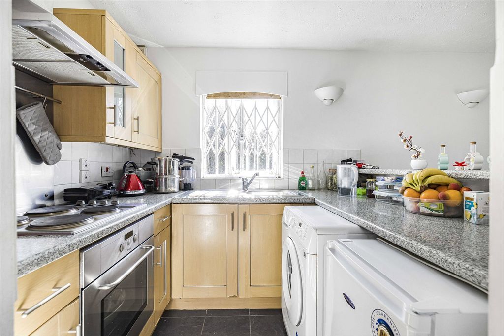 Property photo 2 of 10 Picture No. 17