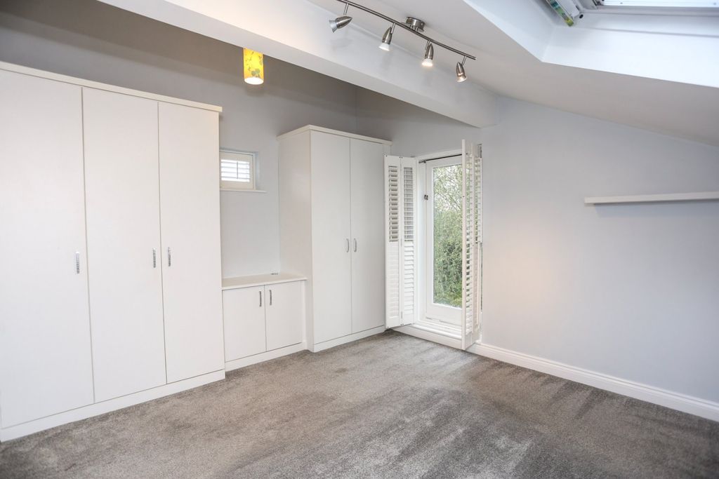 Property photo 3 of 16 Picture No. 22