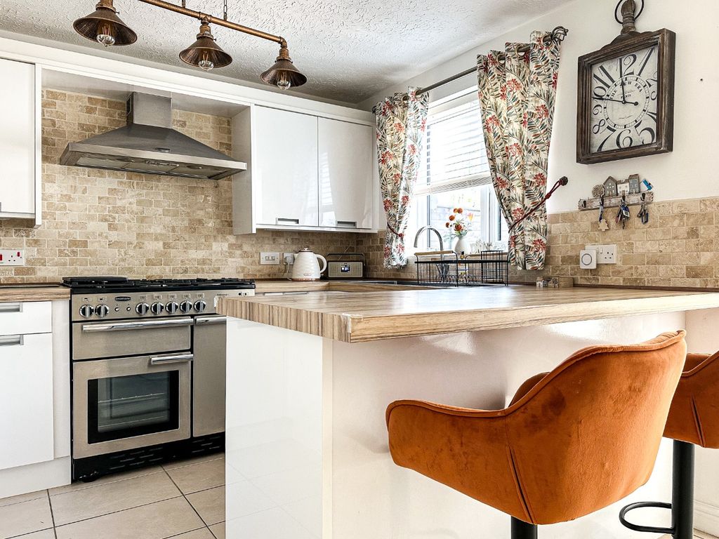 Property photo 3 of 28 53007413