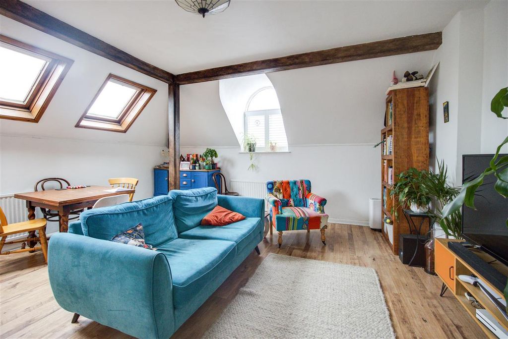 Property photo 2 of 9 Living Room