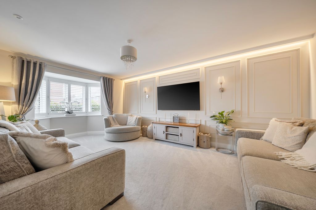 Property photo 2 of 22 141105516699739562B294