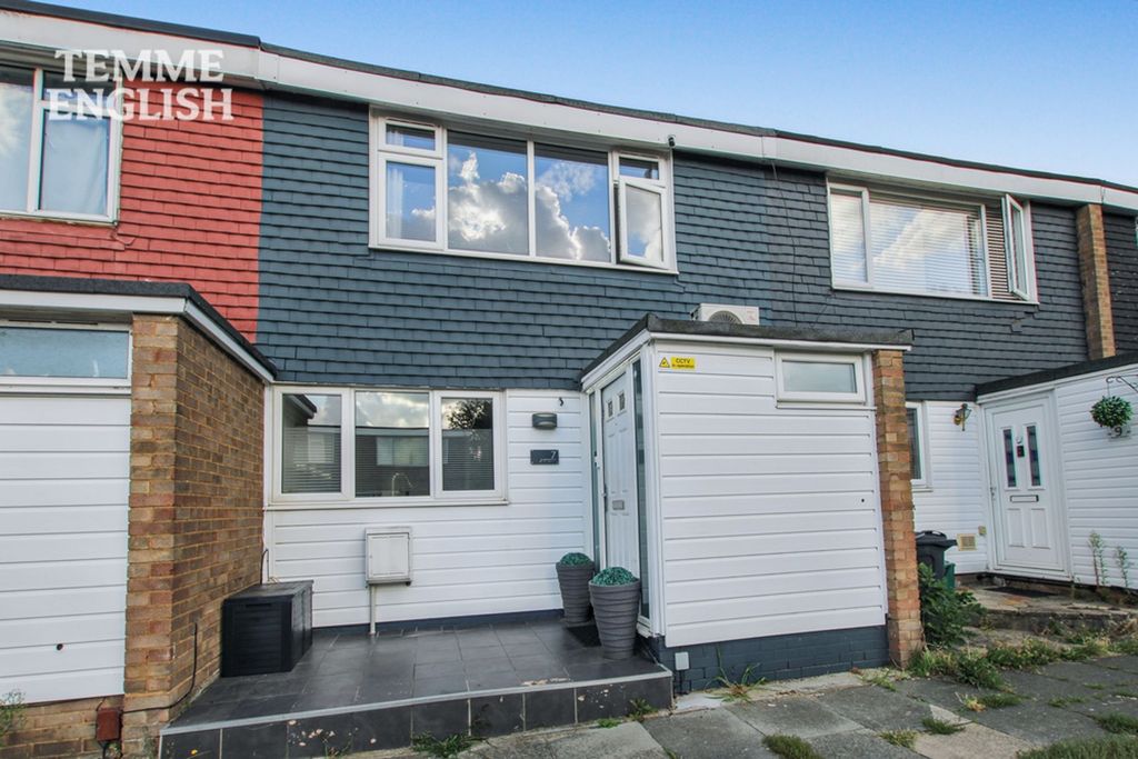 Property photo 1 of 30