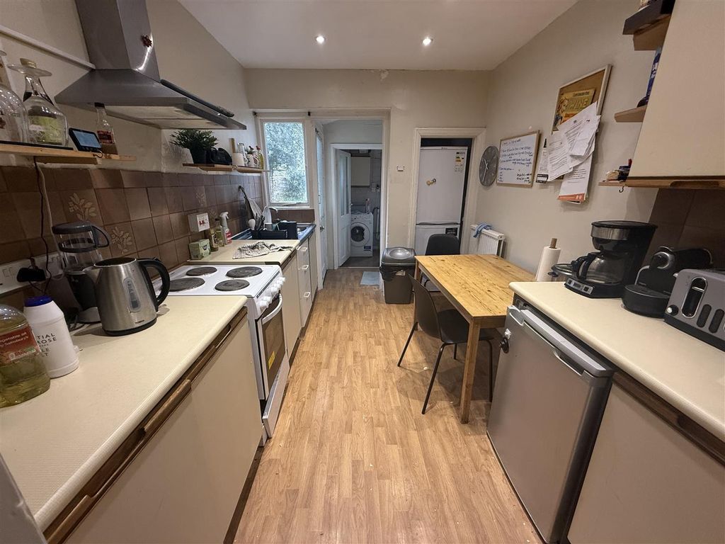 Property photo 3 of 9 Image00006.Jpeg