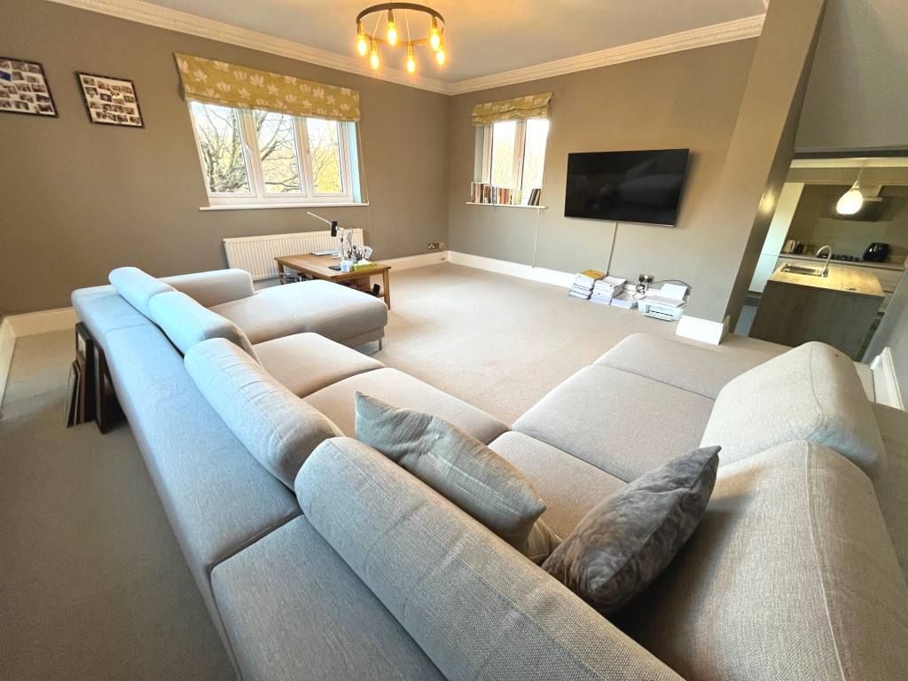 Property photo 3 of 22 Photograph 4