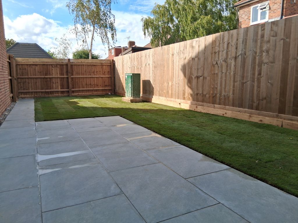 Property photo 2 of 14 1000083916
