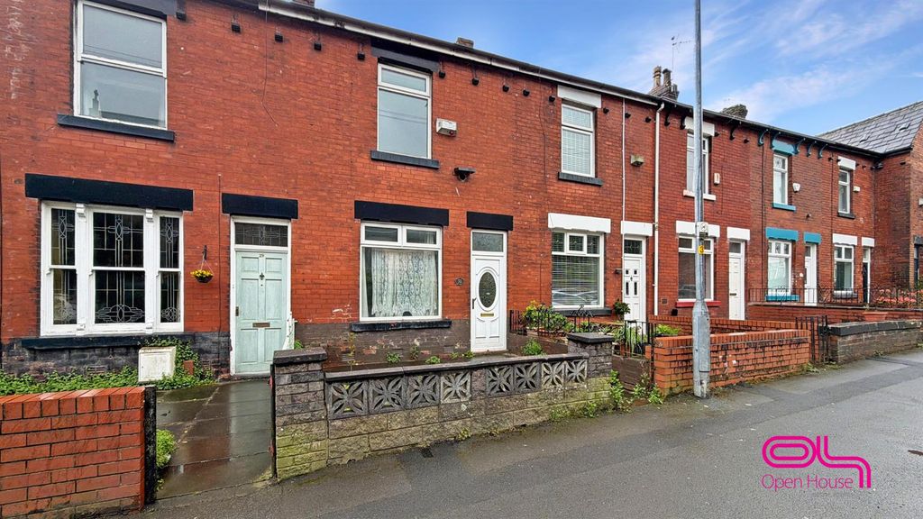 Property photo 2 of 14 Untitled Design - 2026-04-20T125521.092.Png