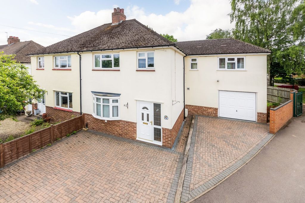 Property photo 1 of 23