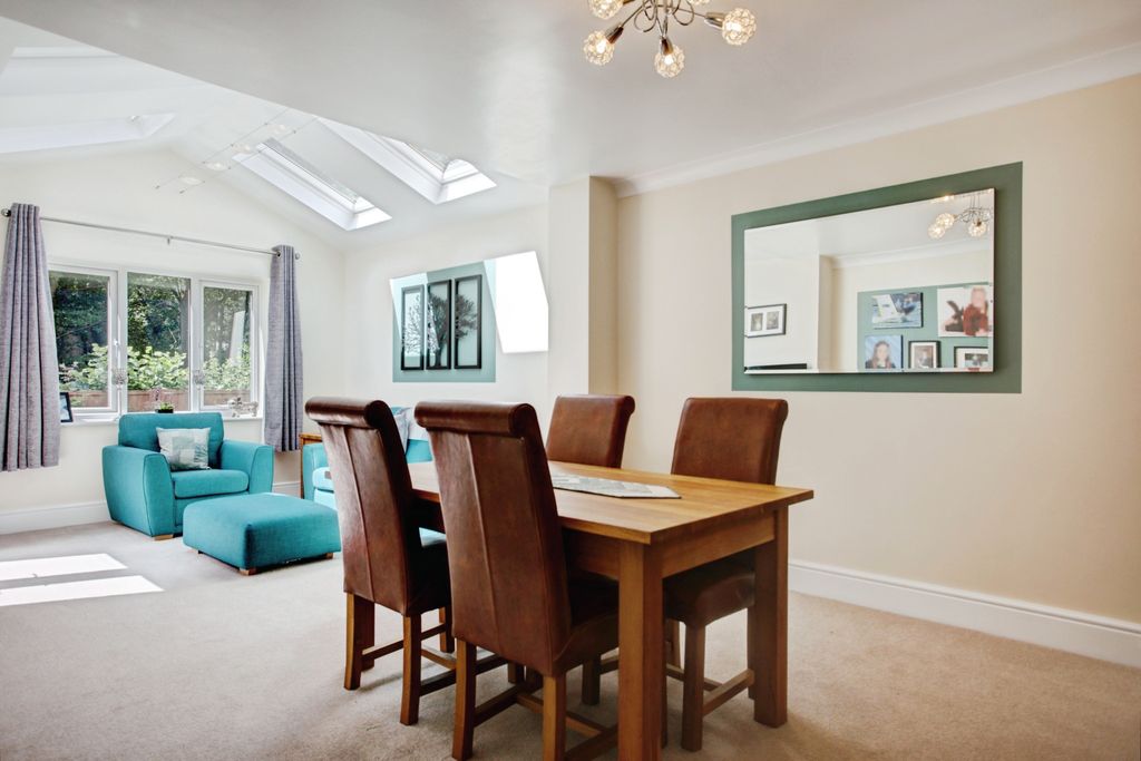 Property photo 3 of 32 Dining Room