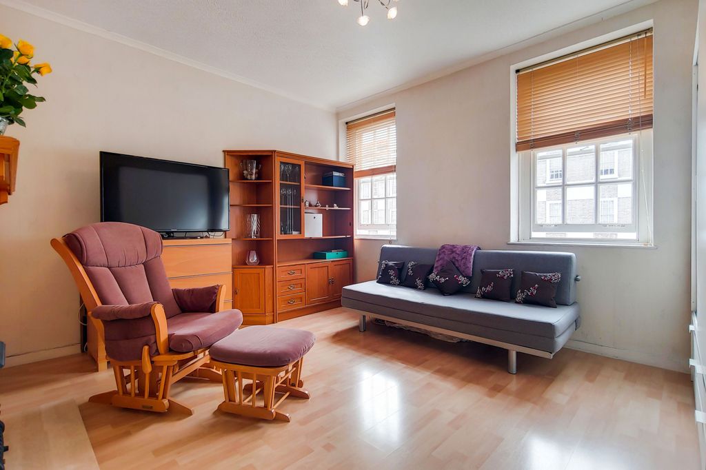 Property photo 3 of 10