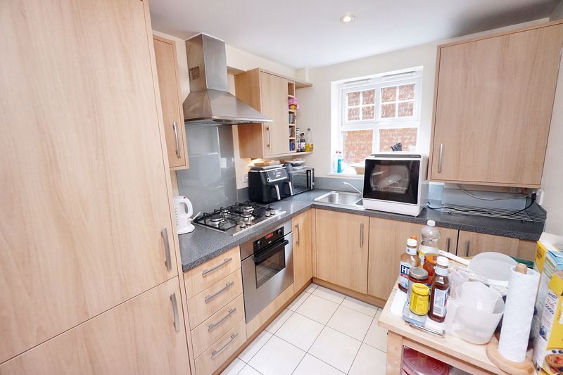 Property photo 3 of 15 Photo 6