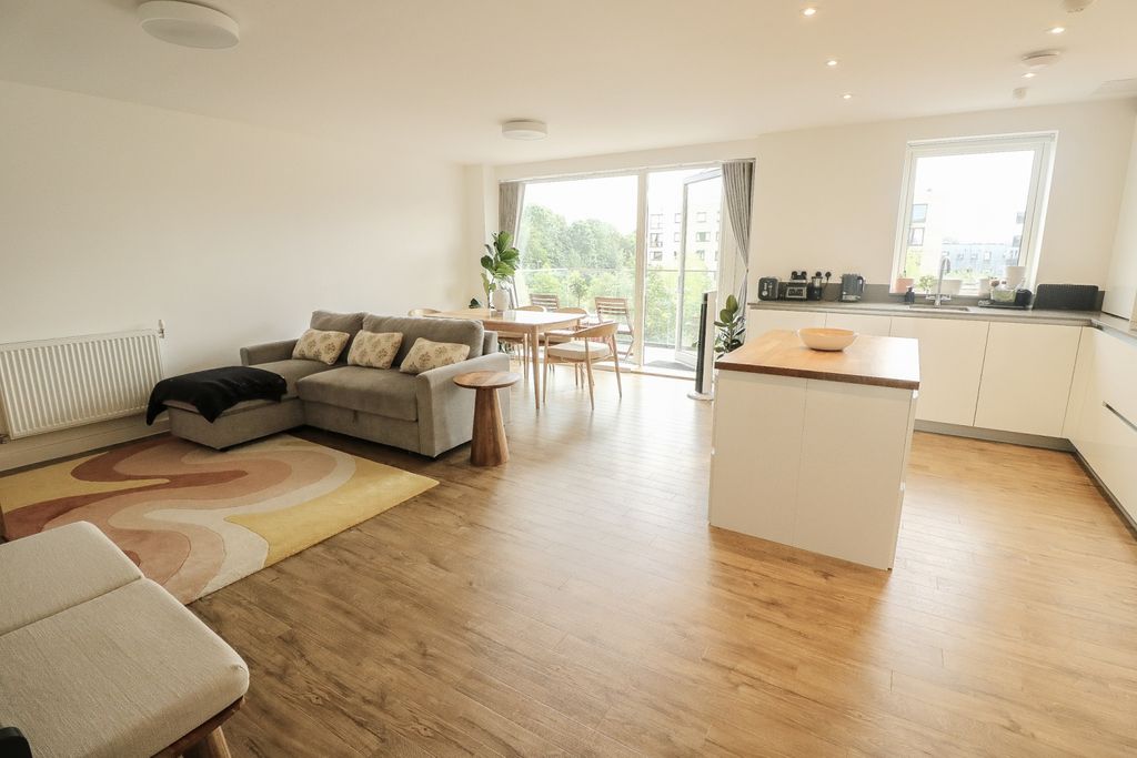 Property photo 2 of 13 3-Img_0426