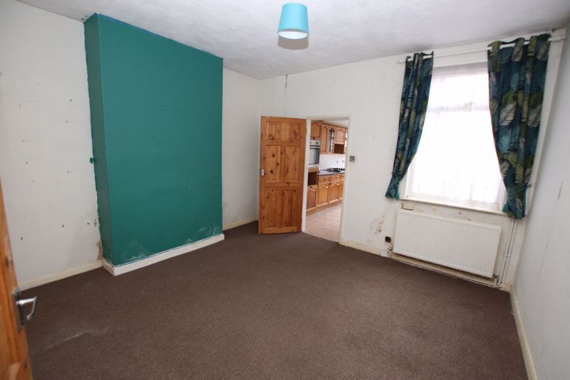Property photo 2 of 12 Photo 4