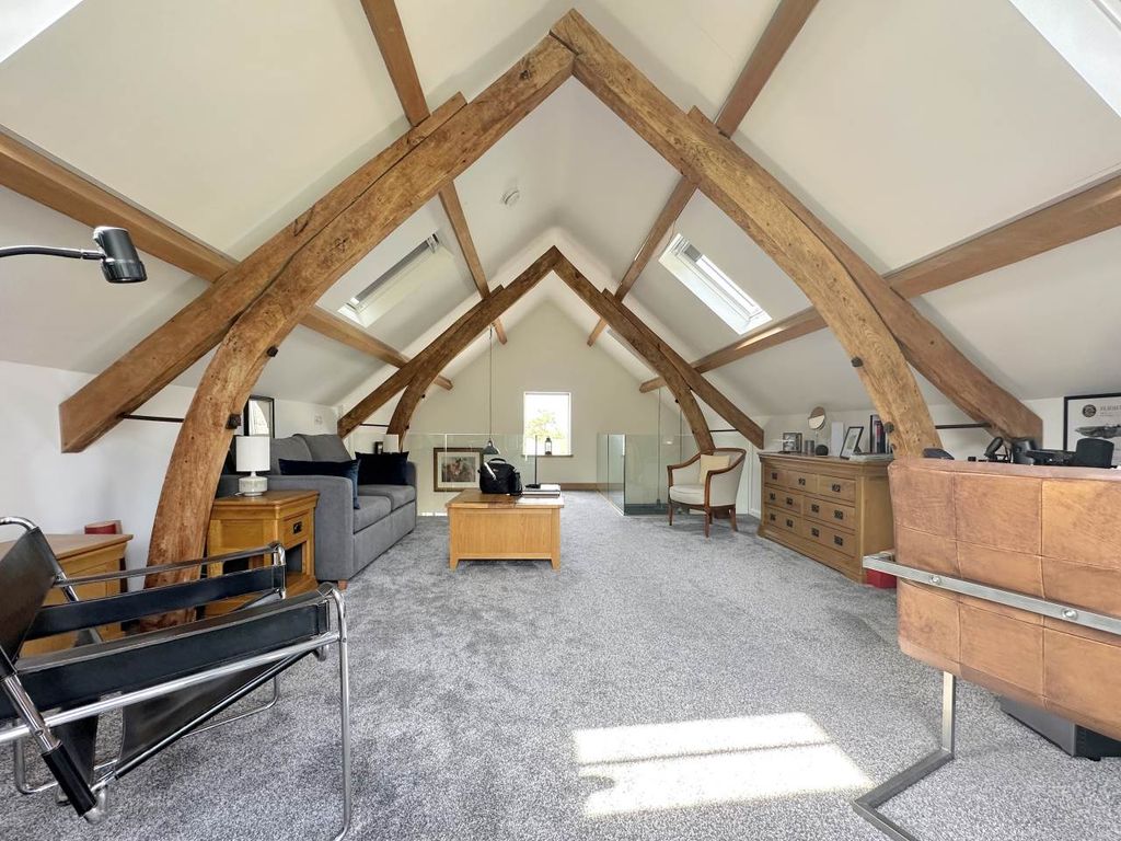 Property photo 3 of 12 Study