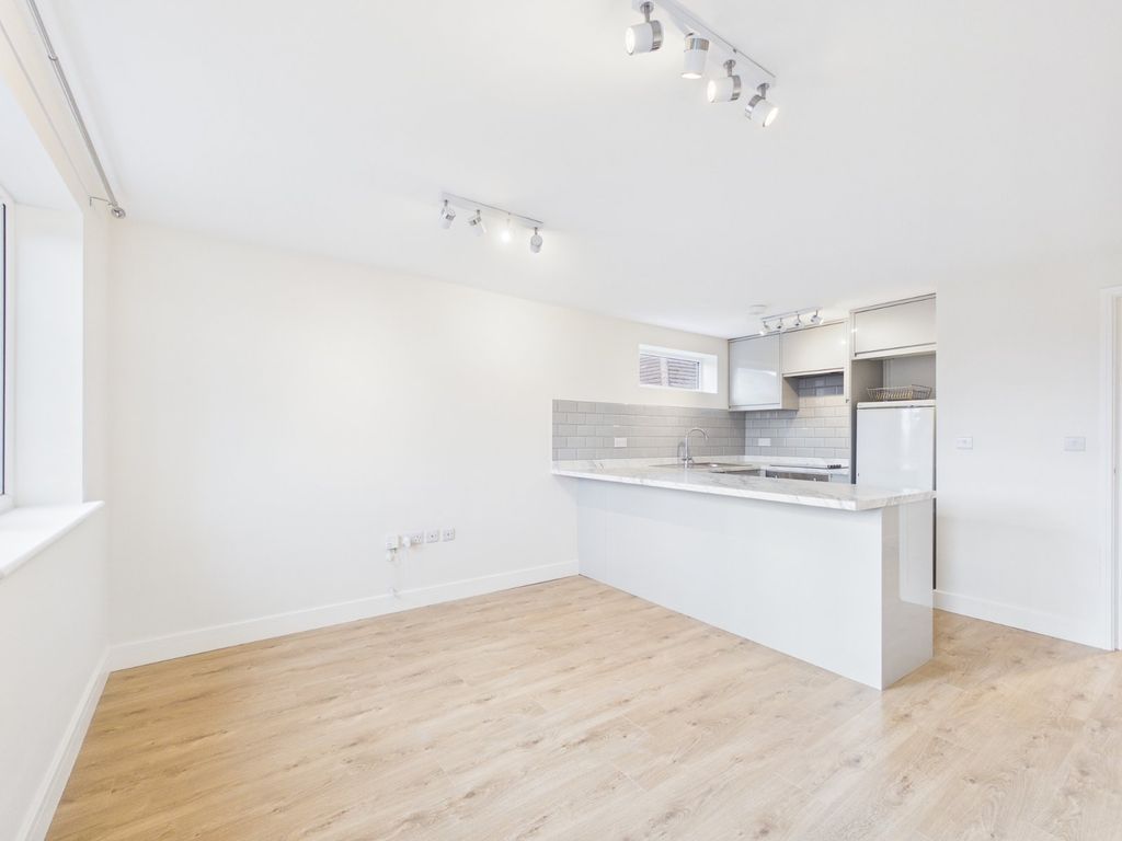 Property photo 3 of 10 Picture No. 01