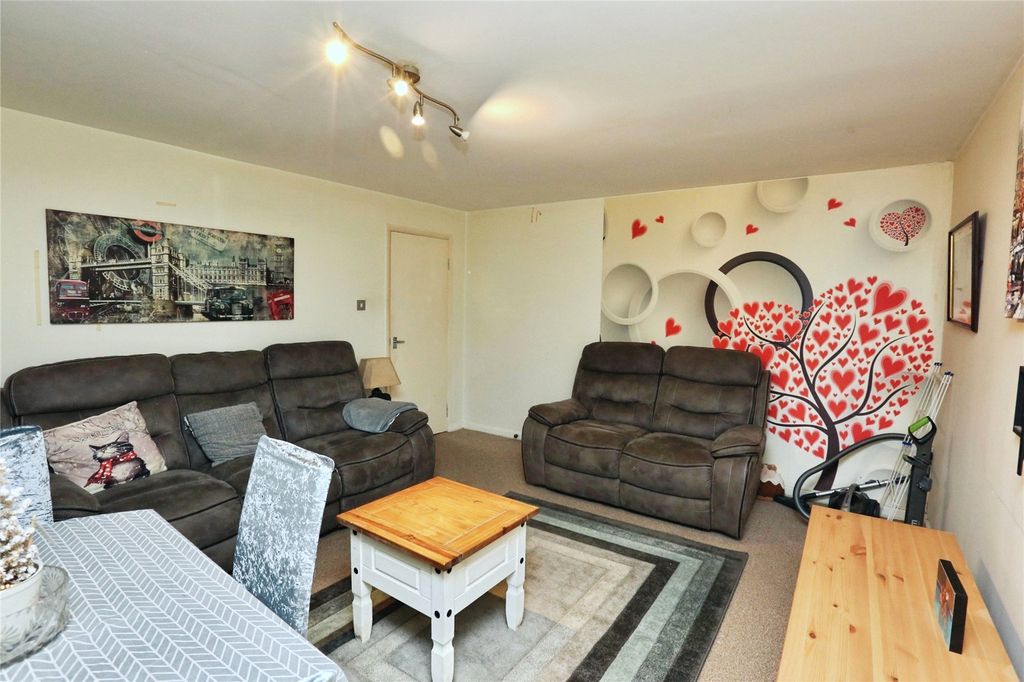 Property photo 3 of 11 Picture No. 06