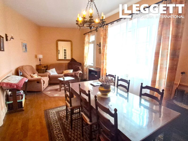 Property photo 3 of 10