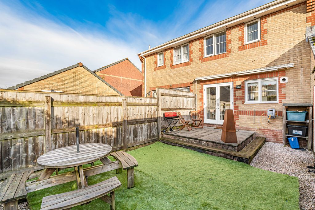 Property photo 2 of 20 Garden