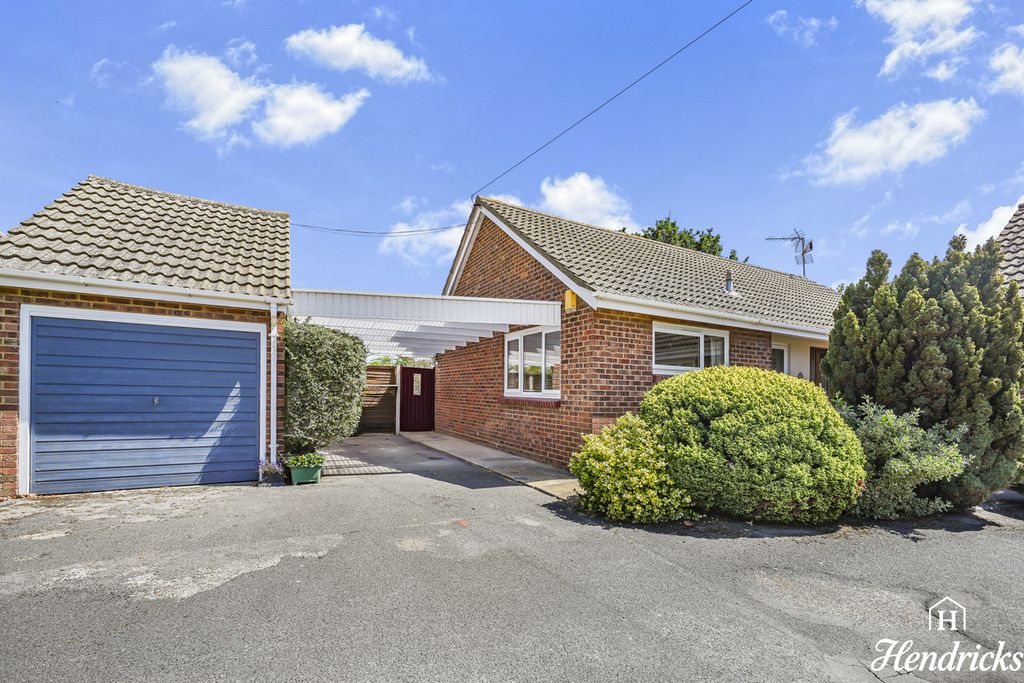 Property photo 1 of 23