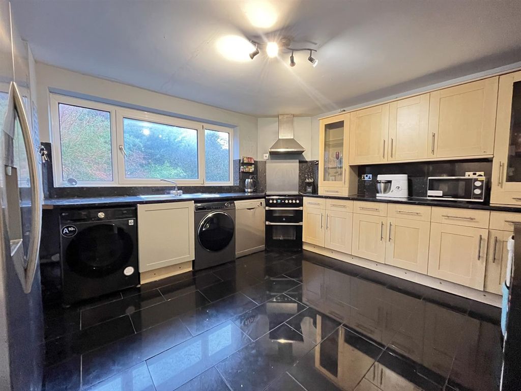 Property photo 3 of 18 15-Img_8314.Jpg