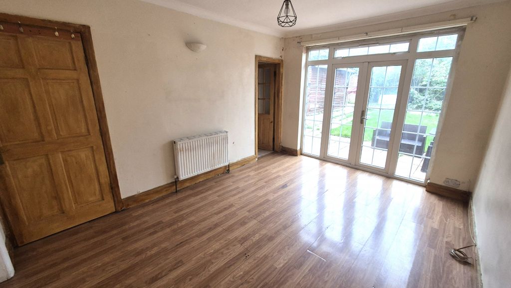 Additional image 4 of 3 bed semi-detached house for saleHay Lane, Kingsbury NW9