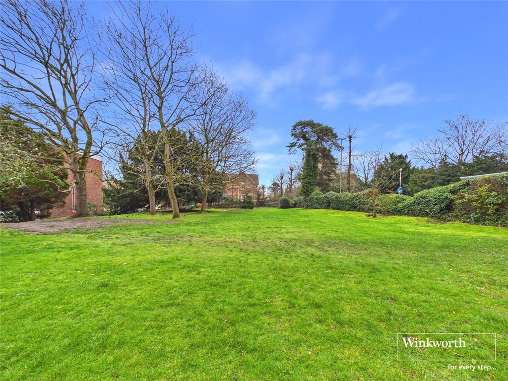 Property photo 2 of 17 Picture No. 18