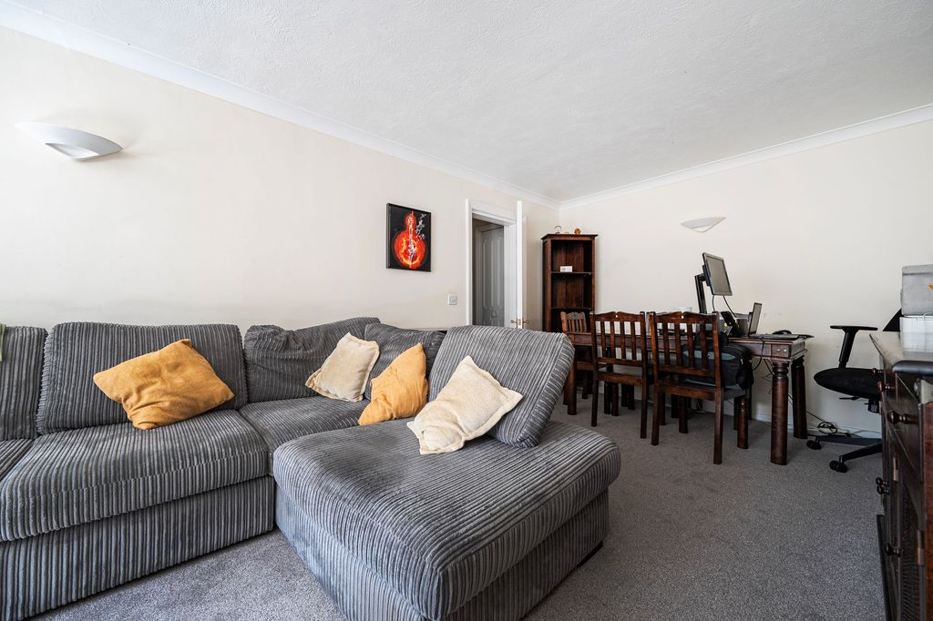 Property photo 2 of 14 Living Room/ Dining Room