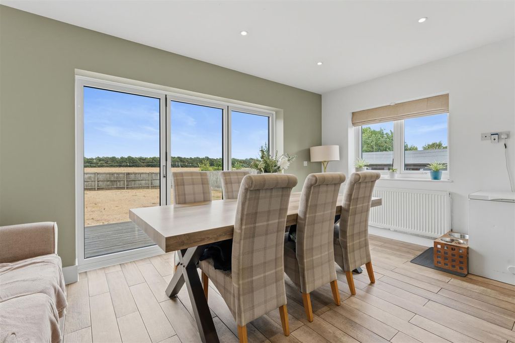 Property photo 3 of 31 16